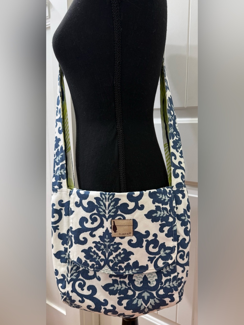 Flipped Bird Reversible Shoulder Bag w/ Pockets Blue White Green Floral